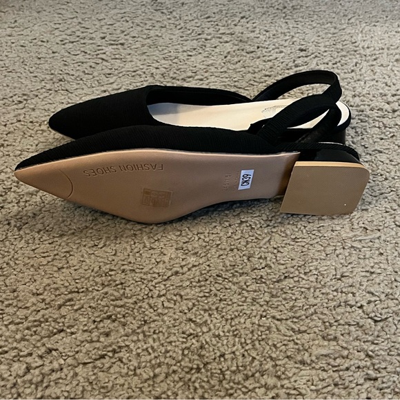 NWOT SHEIN 🖤Black Pointed Toed Sandals with Back Strap - Picture 4 of 8